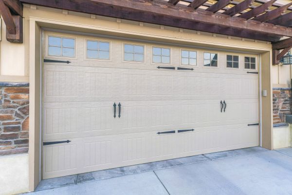 Cost of Concrete Apron Construction in Santa Monica