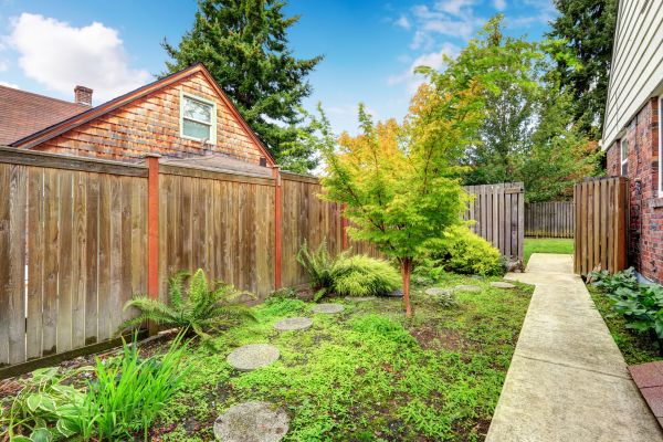 Cost of Backyard Walkway Construction in Santa Monica