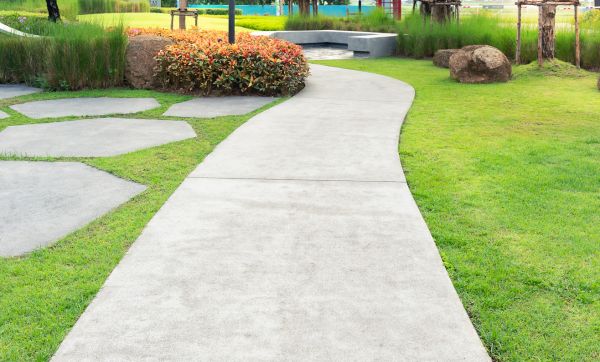 Cost of Concrete Sidewalk Installation in Santa Monica